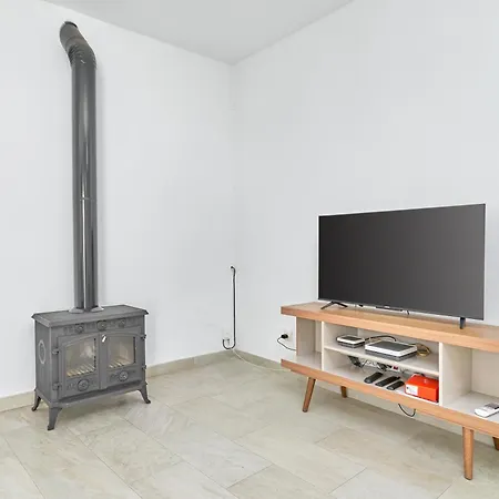 Rodriguez Acosta 22 *