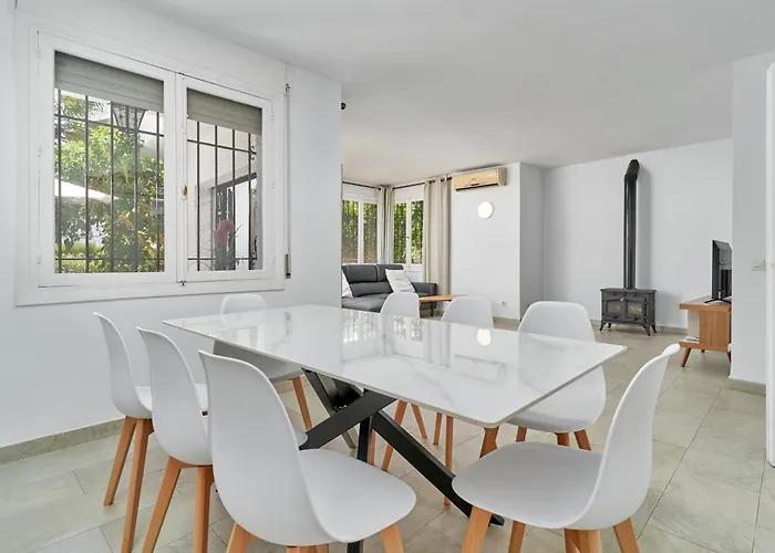 Rodriguez Acosta 22 Villa Nerja